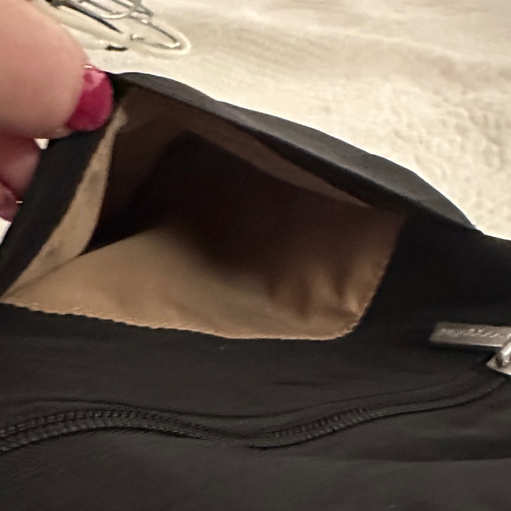 Baggallini Black Crossbody Bag - Picture 4 of 7